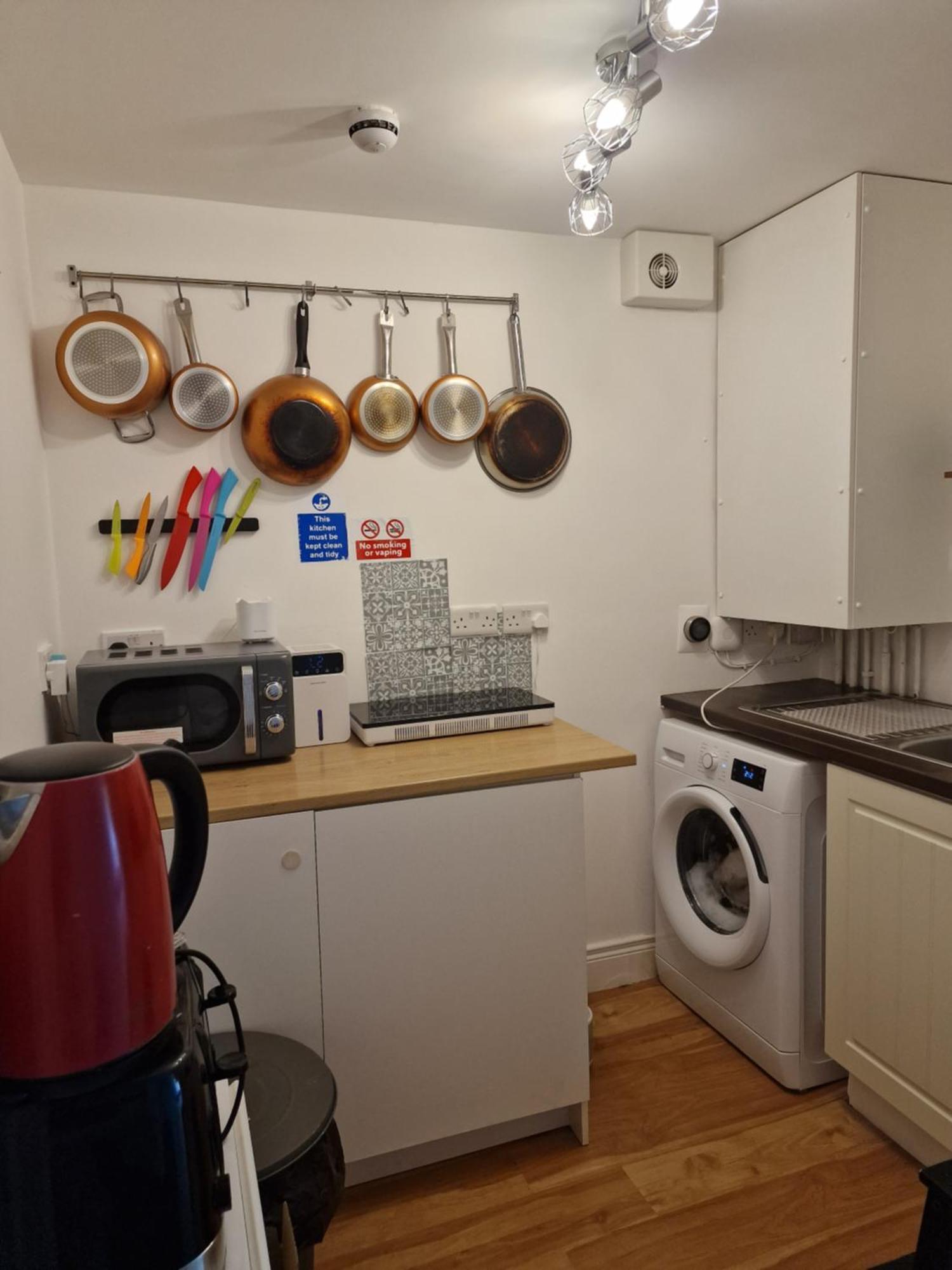 Albergue Aunty Katie'S House, Ni Tourist Board Certified & Located On The Main Oldpark Road To Belfast, With Free Continental Breakfast & Free Ultra Fast Sky Internet, Free Sky Sports & Free Sky Cinema, Self-Check In After 10Pm Gmt Exterior foto
