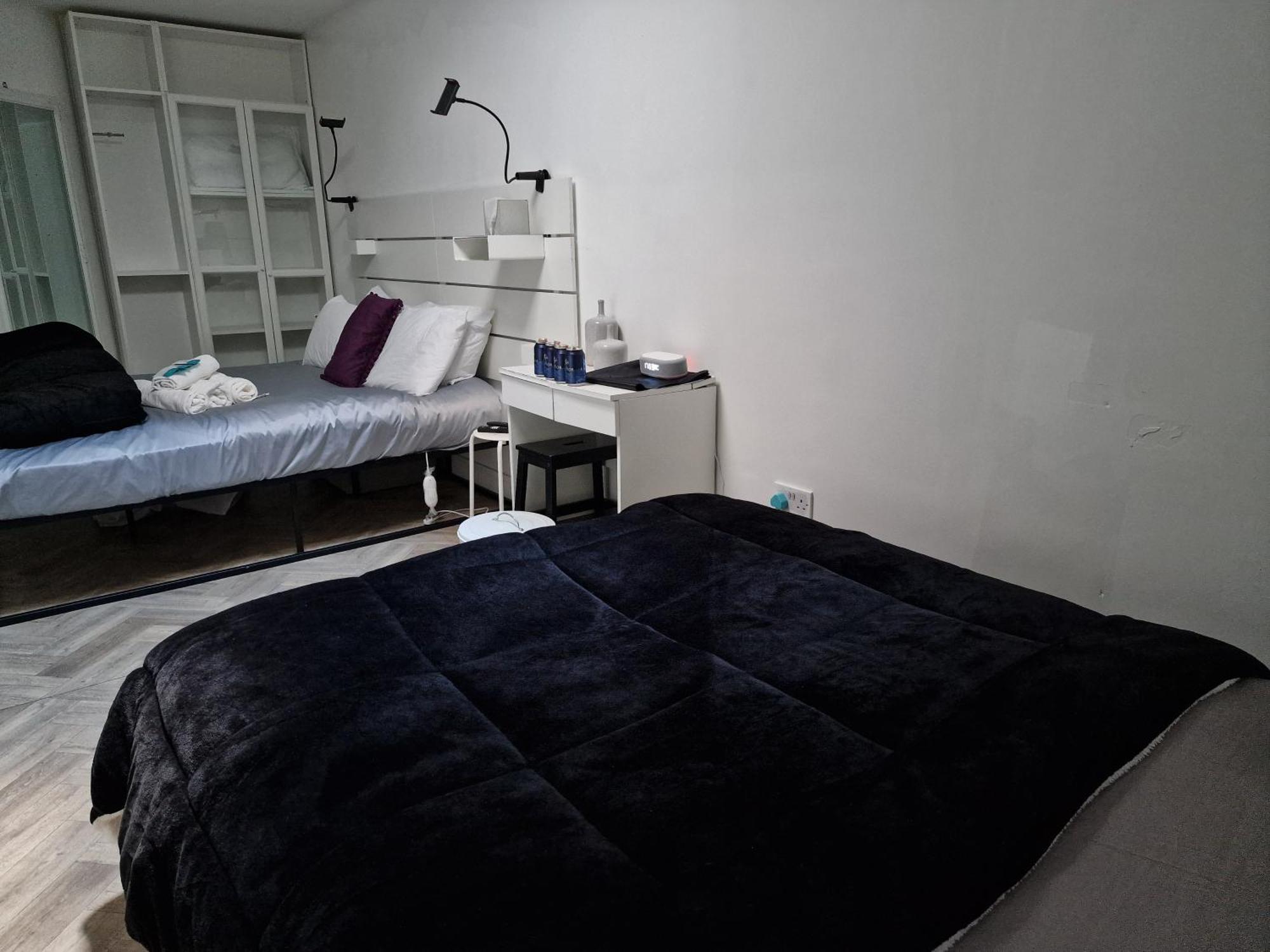 Albergue Aunty Katie'S House, Ni Tourist Board Certified & Located On The Main Oldpark Road To Belfast, With Free Continental Breakfast & Free Ultra Fast Sky Internet, Free Sky Sports & Free Sky Cinema, Self-Check In After 10Pm Gmt Exterior foto